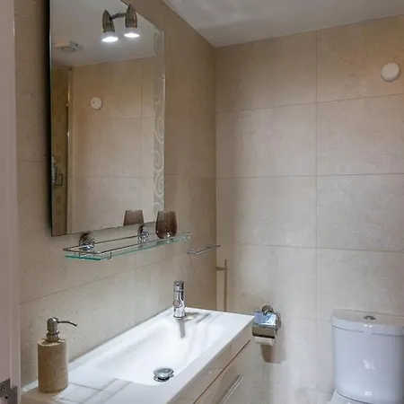 Magnolia Luxury Great Views Apartment